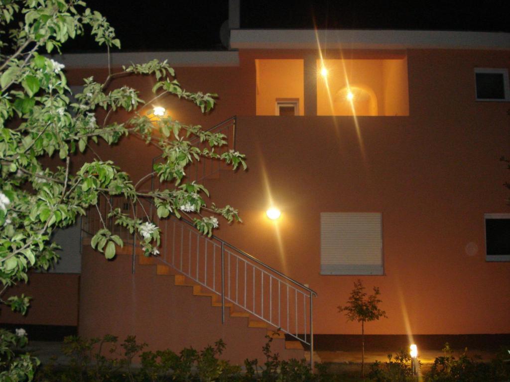 Apartments Luna Sukošan Exteriér fotografie